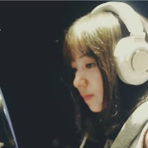 日本大胸女公交车做爱视频网
