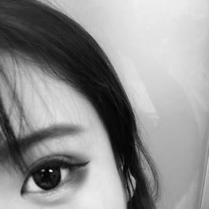 日本大胸女公交车做爱视频网
